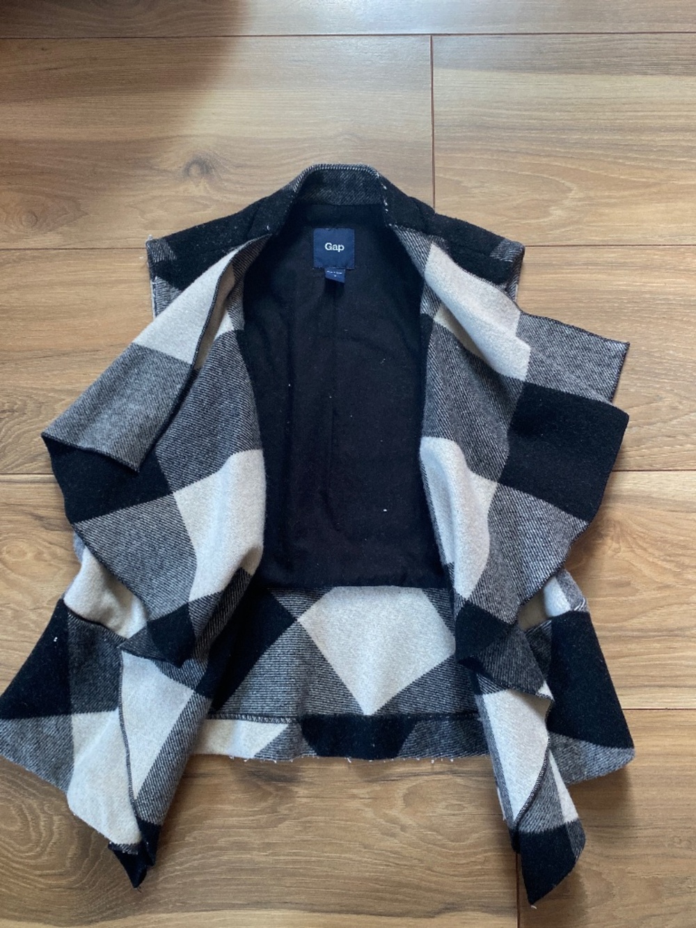 Gap Checkered Vest - Picture 3 of 4